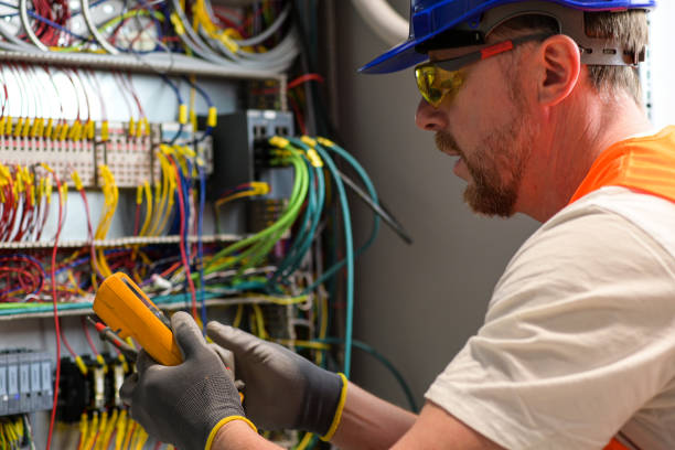 Best Emergency Electrical Repair  in Geneva, IL